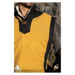 Clement Tabard - Yellow & Black -Larp Inn clement tabard yellow black 2