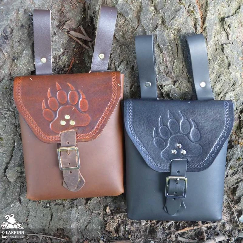 Corym Bear Paw A6 Leather Pouch - Black 5 Corym Bear Paw A6 Leather Pouch - Black - Image 3