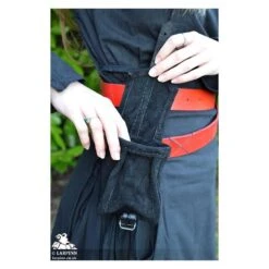 Duke Belt Bag - Small - Single - Black 11 Duke Belt Bag - Small - Single - Black -Larp Inn duke belt bag small single black 2