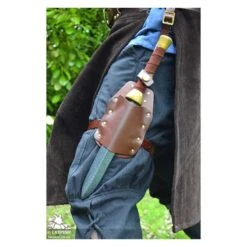 Earl Dagger Leg Scabbard - Brown - With Handle Popper -Larp Inn earl dagger leg scabbard brown with handle popper 2