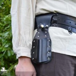 Earl Half Dagger Scabbard With Popper - Black -Larp Inn earl half dagger scabbard with popper black 3