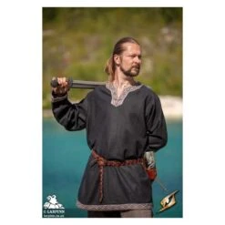Fimbul Tunic - Epic Black 15 Fimbul Tunic - Epic Black -Larp Inn fimbul tunic epic black 6