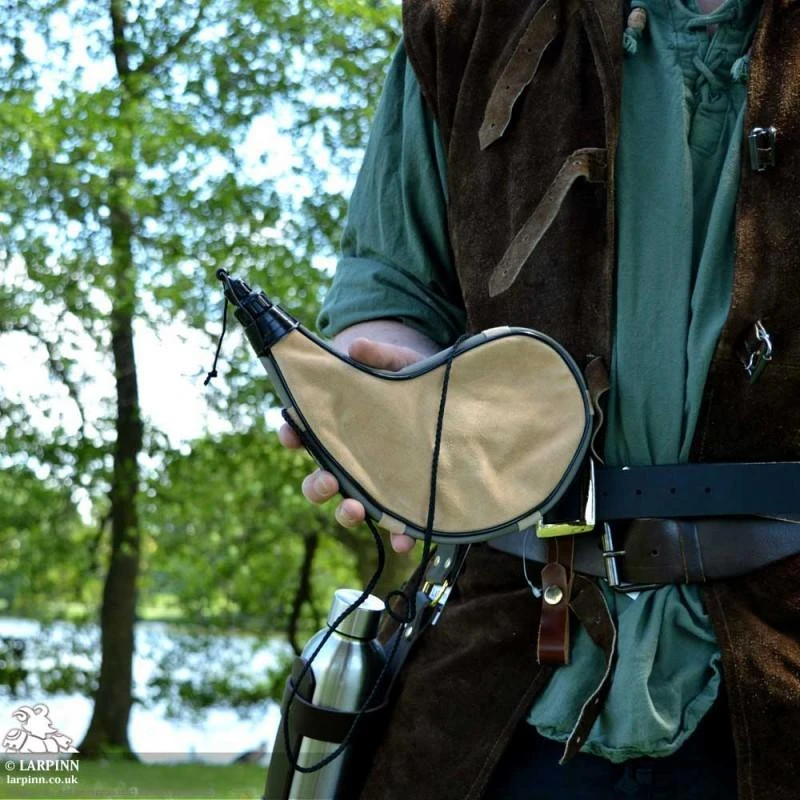 Water Skin / Wineskin - 1L 5 Water Skin / Wineskin - 1L - Image 3